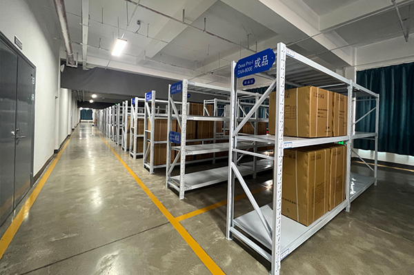 公司倉(cāng)庫(kù)